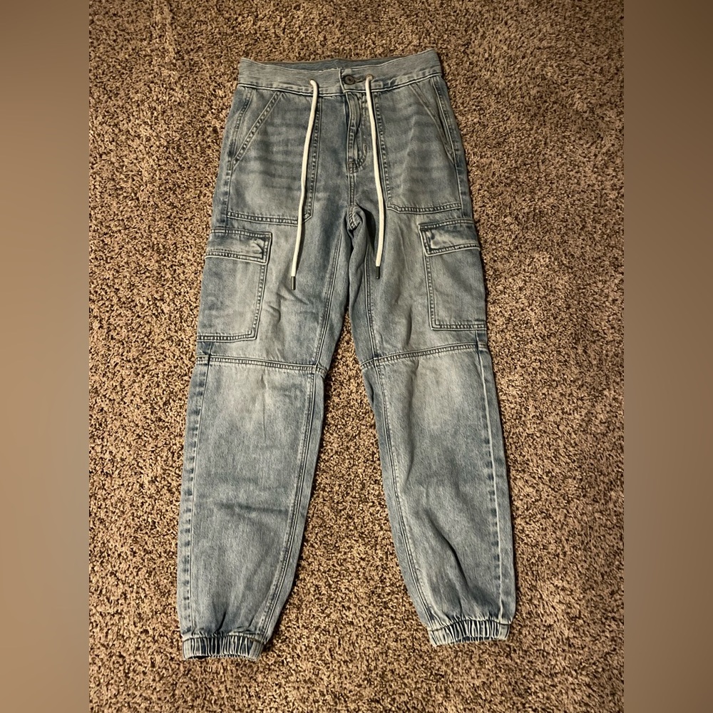 American Eagle cargo type Jean, size: 00